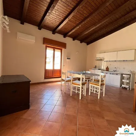 Grandmariella Apartment