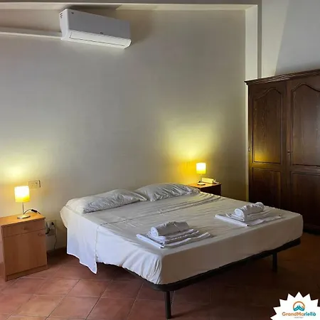 Apartment Grandmariella *